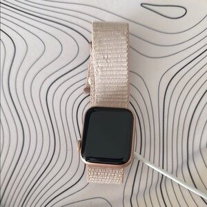 Apple SE Rose Gold Smartwatch with Pink Band